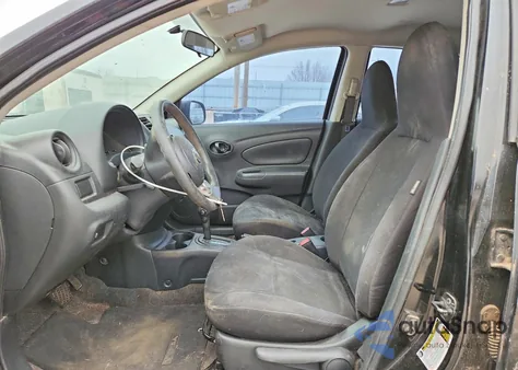 2013 Nissan Versa S z USA, uszkodzony, nr VIN 3N1CN7AP4DL853631